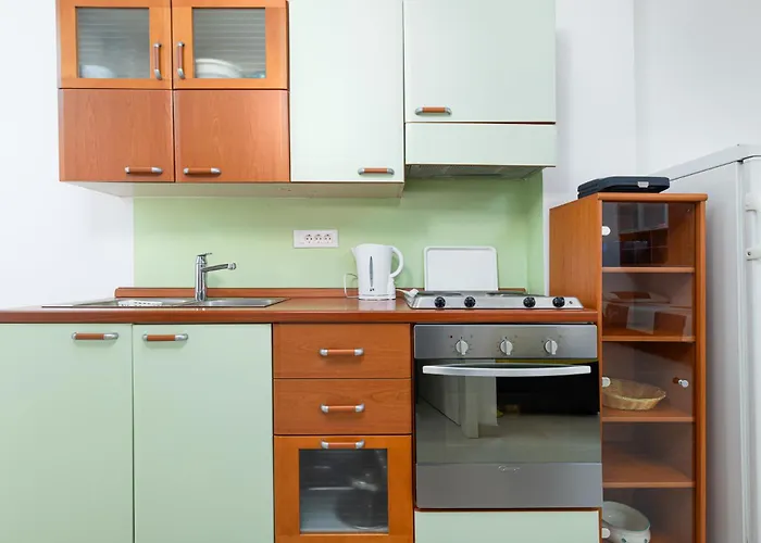 Апартаменти Maya With Sea View