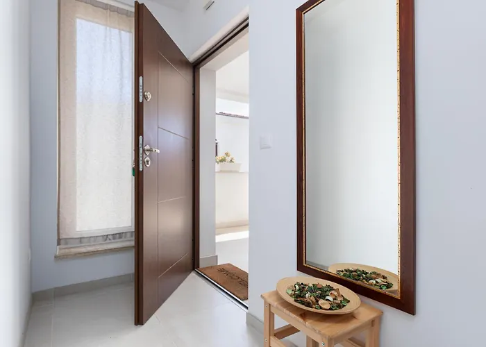 Maya With Sea View Apartament