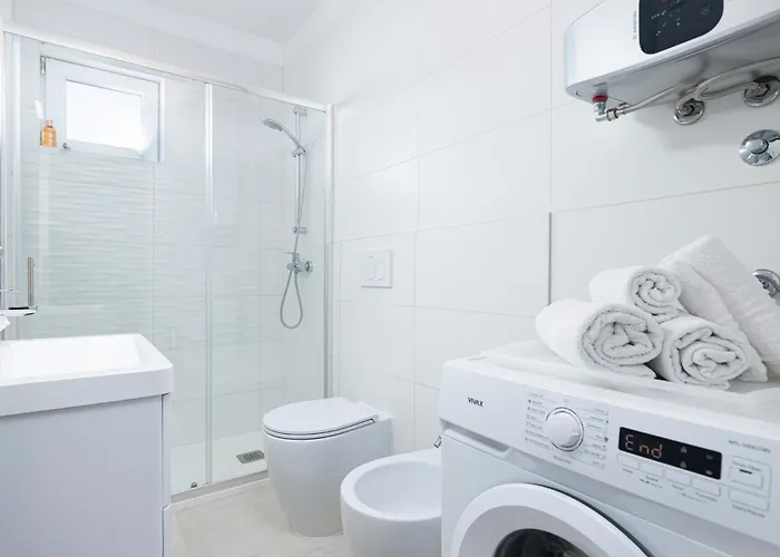 Maya With Sea View Lejlighed Poreč