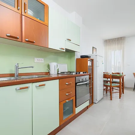 Maya With Sea View Apartment Porec